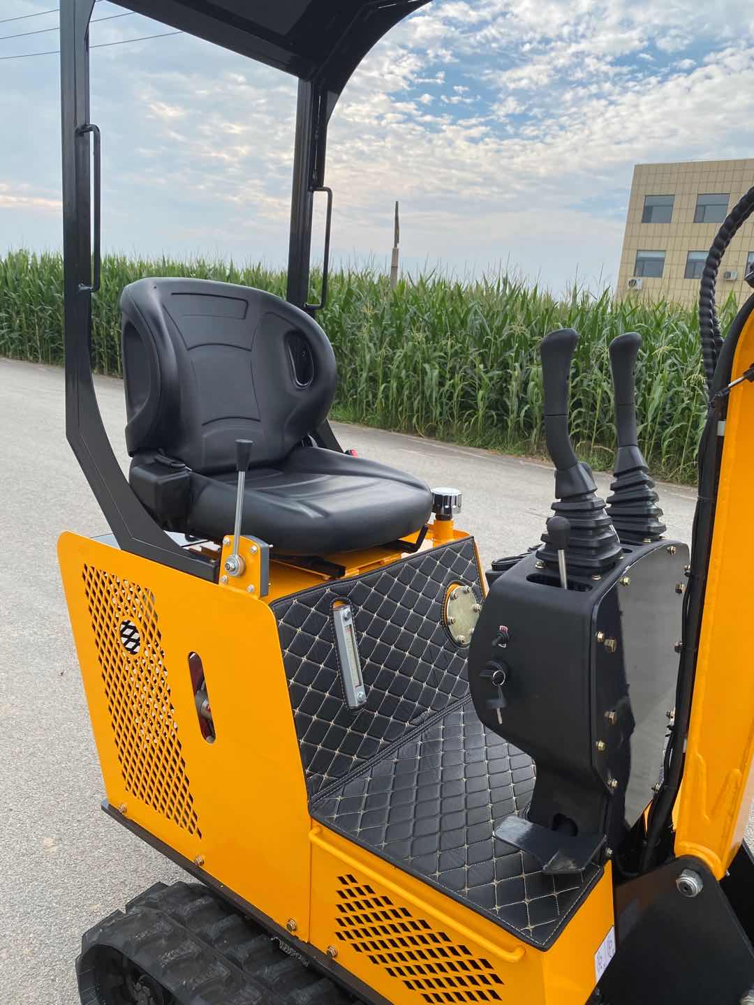 HC10A Mini Excavator(pic8)