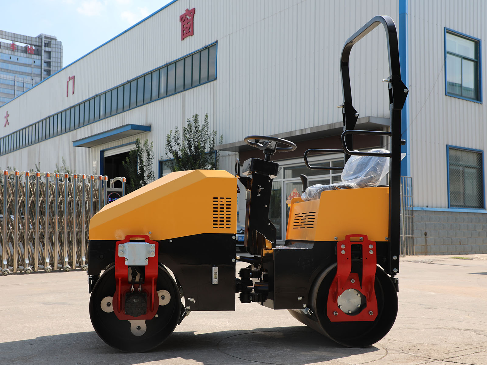 HR890 Road Roller(pic5) HR890 Road Roller(pic5)